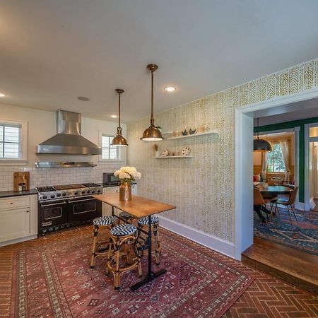 The Walton House - Historic 3Bd 2 5Ba With Parking Villa Kennett Square Exterior photo