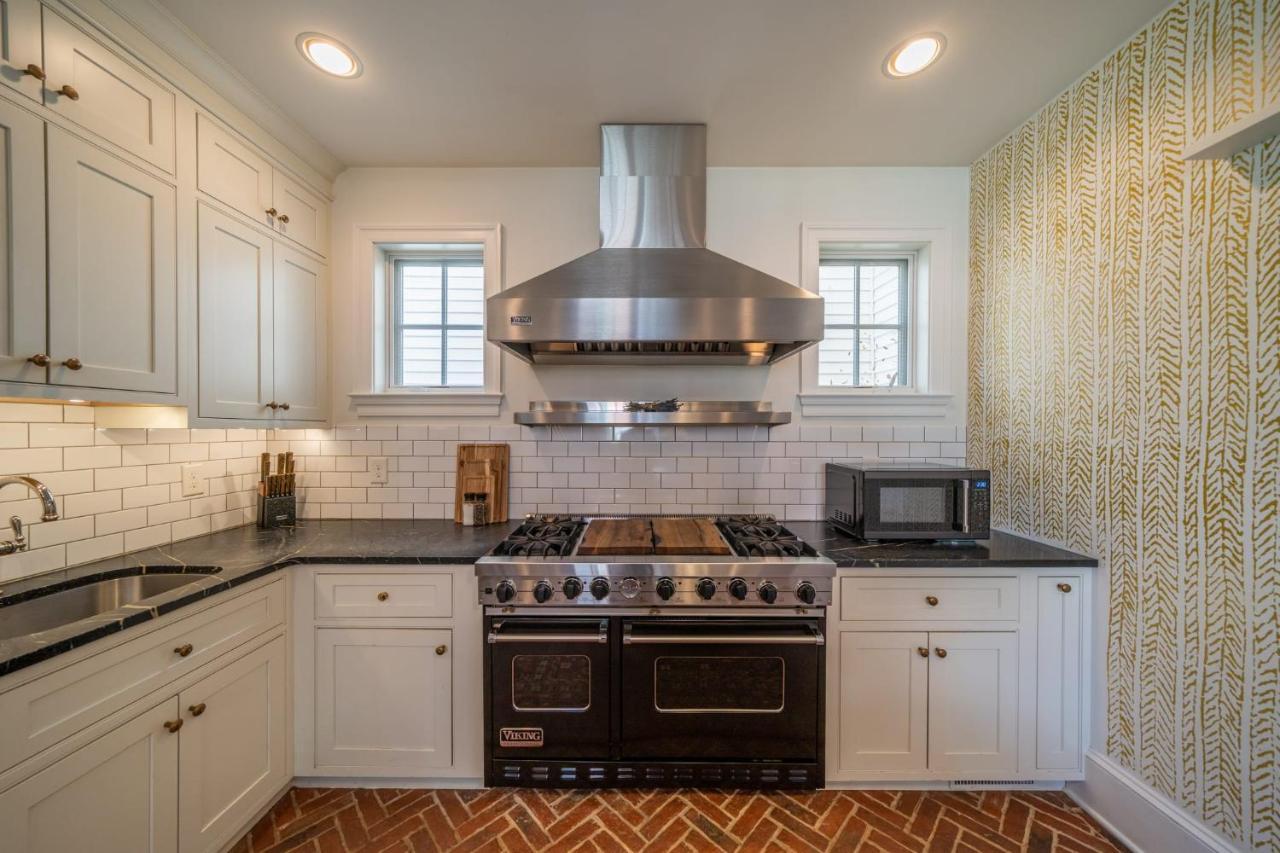 The Walton House - Historic 3Bd 2 5Ba With Parking Villa Kennett Square Exterior photo